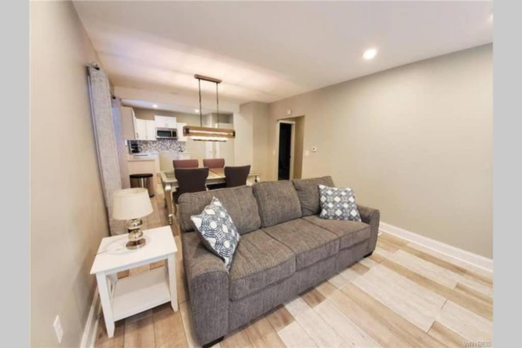 Luxury Private Home In The Heart Of Niagara Falls Esterno foto